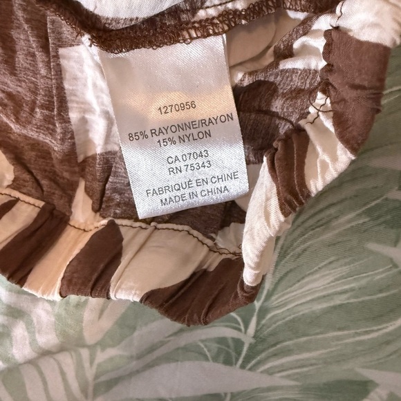 Joie - Brown and Cream patterned Sleeveless Button-Up tank-top - Picture 2 of 5